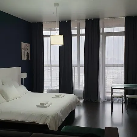 Metropolia Apartment